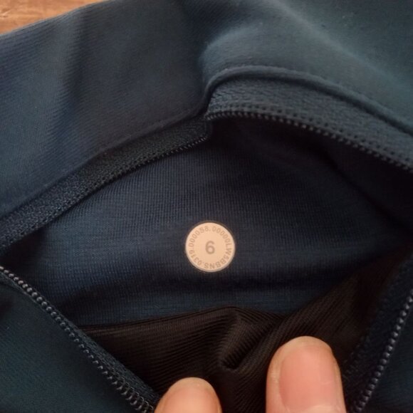 Lululemon Size 6 Leggings - Picture 5 of 5